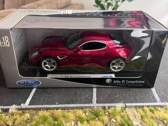 1:18 ALFA ROMEO 8C Competizione - Welly - 1