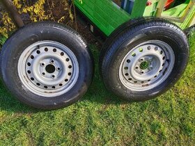 Prodám 2x pneu 195/70 r14 m+s vzorek více jak 7mm