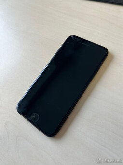 2) iphone 8, barva Space Gray