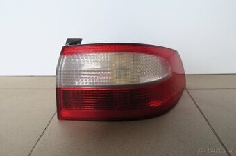 Zadní světla Renault Laguna