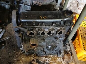 motor do VW New Beetle Octavia 1 apod 2.0i 85kw AQY