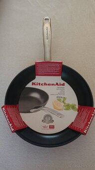KitchenAid nepřilnavá pánev 24cm
