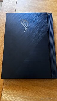 ASUS ROG STRIX