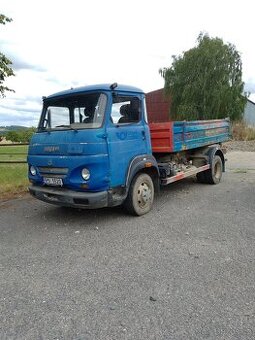 Avia A75 třístranný sklápěč