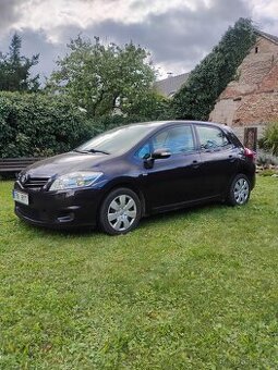 Toyota Auris 1,6 97kw benzín - 1