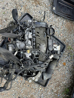 Motor Volkswagen Passat B6 2.0 Tdi CR 103kw