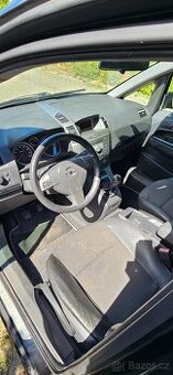 Sedmimístný Opel Zafira 1.6 varianta BA11