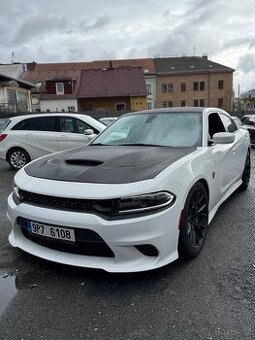 Dodge Charger SRT , 6.2HEMI SUPERCHARGED SRT527kw Ojeté, 5/2
