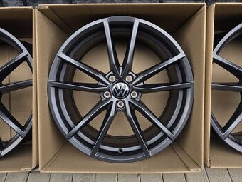 5x112 R19 VW Pretoria Passat Rline Nepoužite