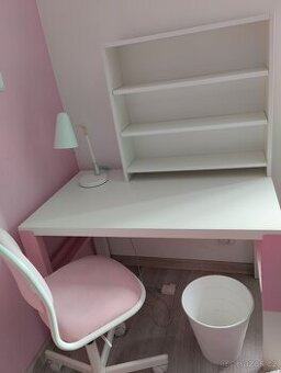 V REZERVACI Sestava dětského stolku Ikea 4ks