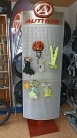 Prodejní otočný stojan