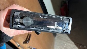 Radio pioneer mvh-s120ub