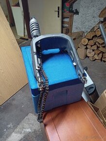 Zadní kyvná vidlice s tlumicem