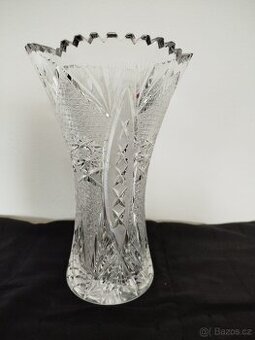 Prodám broušenou vázu