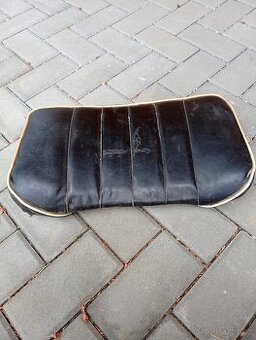 Zetor 4011-6945, polštáře sedačky.