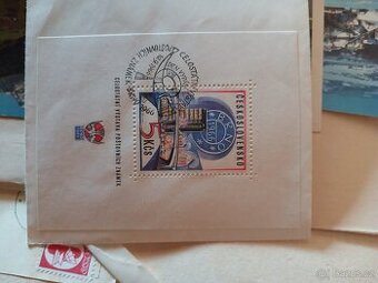 Různé dokumenty, známky, pohlednice.