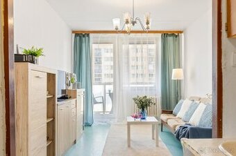 Prodej bytu 2kk s lodžií Praha 11 - 1