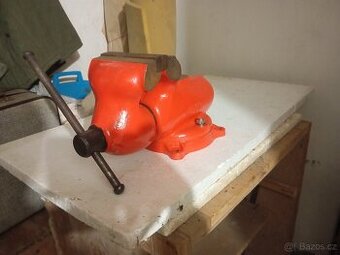 Svěrák york 150 - rezervace