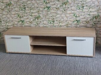 TV stolek ze sestavy