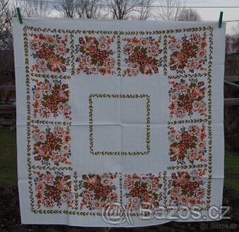 Retro ubrus květinový