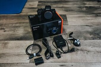 Sony a7RIV - kompletní balení