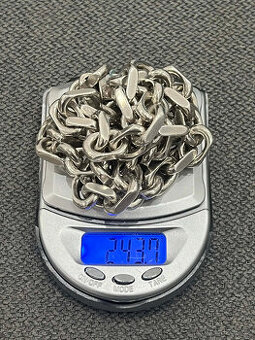 stříbrný řetěz ( 243,70 gramu )