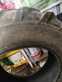 Pneumatika na traktor