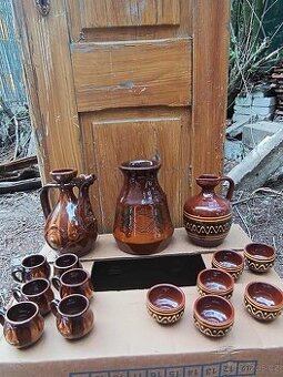 Dva retro sety glazované keramiky.