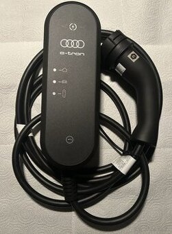 Přenosná nabíječka Audi e-tron 8V4.971.675.CQ