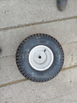 Kompletní kola na zahradní traktor MTD