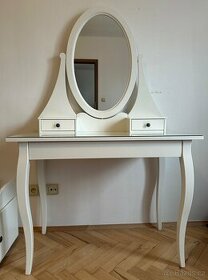 Ikea Hemnes bílý toaletní stolek se zrcadlem