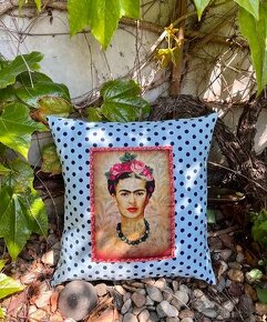 Povlak na polštář Frida Kahlo