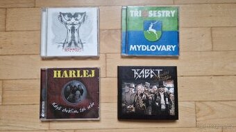 CD Wohnout, Tři sestry, Kabát