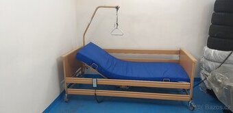 elektrická polohovaci postel