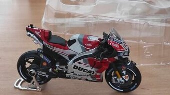 Dobrý den prodám, překrásnou sbírku šesti motorek,