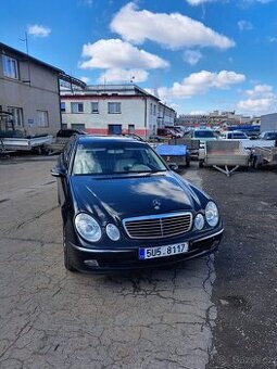 Mercedes-Benz w211