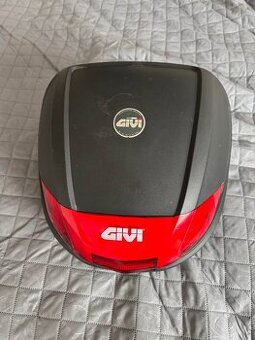 Givi box motorka