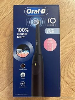 Elektrický kartáček Oral B iO2 - černý