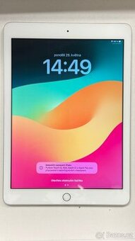 iPad 6(2018) 32GB Silver WiFi, pěkný stav - 1