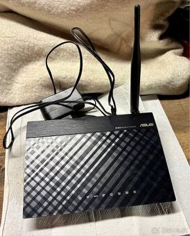 Router Asus RT-N10 - 1