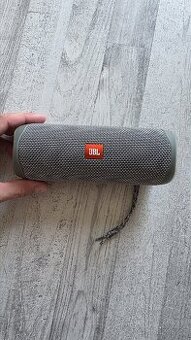 JBL Flip 5 šedý