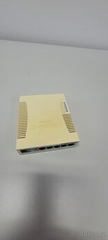 Mikrotik router RB951G-2HnD