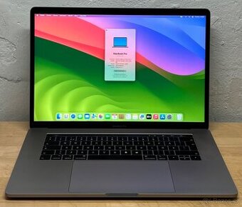 MacBook Pro 15” 2018/16GB RAM/Intel i7/512GB SSD/Záruka