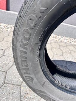 Pneu Hankook 235/65 r16c