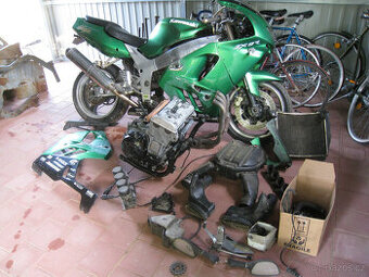 KAWASAKI ZX9 NINJA 1994 S DOKLADY