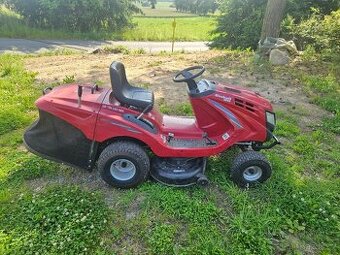 Zahradní traktor Einhell GE-TM 102 bez motoru
