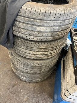 Pirelli 255/40r20 - 1
