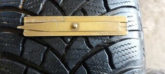 Zimní pneu 195/65R15 Bridgestone (45)