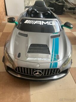 Mercedes AMG GTR + ovladač