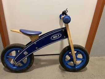 Dřevěné odrážedlo First bike